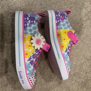 Skechers Twinkle Toes NIB Light Up Flower Shoes Size 13